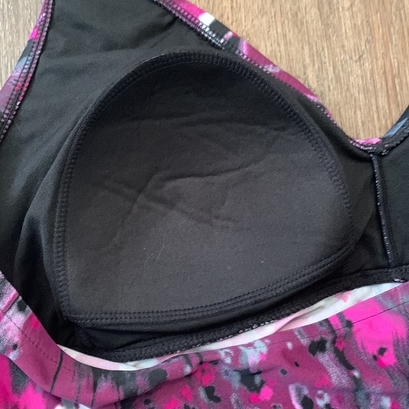Liz Lange Maternity Tankini Halter Top in Abstract Black and Pink - Picture 3 of 4